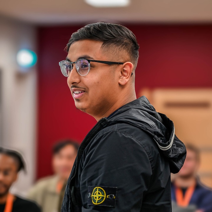 Make your future in Digital<br/>
<img src="/storage/app/media/early-careers-2025/111277_Logo_MoveFwd_FutureMaker.png" alt="Sainsbury's MoveFWD Programme to Become a FutureMaker Logo" style="max-height: 44px; max-width: 100%;">